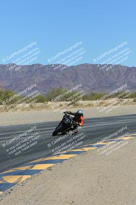 media/Mar-24-2025-Moto Forza (Mon) [[57ce5c5cff]]/1-Advanced Group/Session 3 (Turn 6 Inside)/